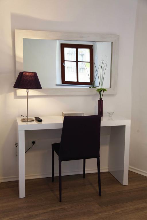 Boutique Hotel Dvor Доброво Стая снимка
