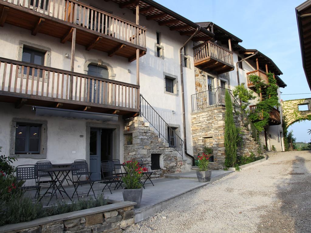 Boutique Hotel Dvor Доброво Екстериор снимка