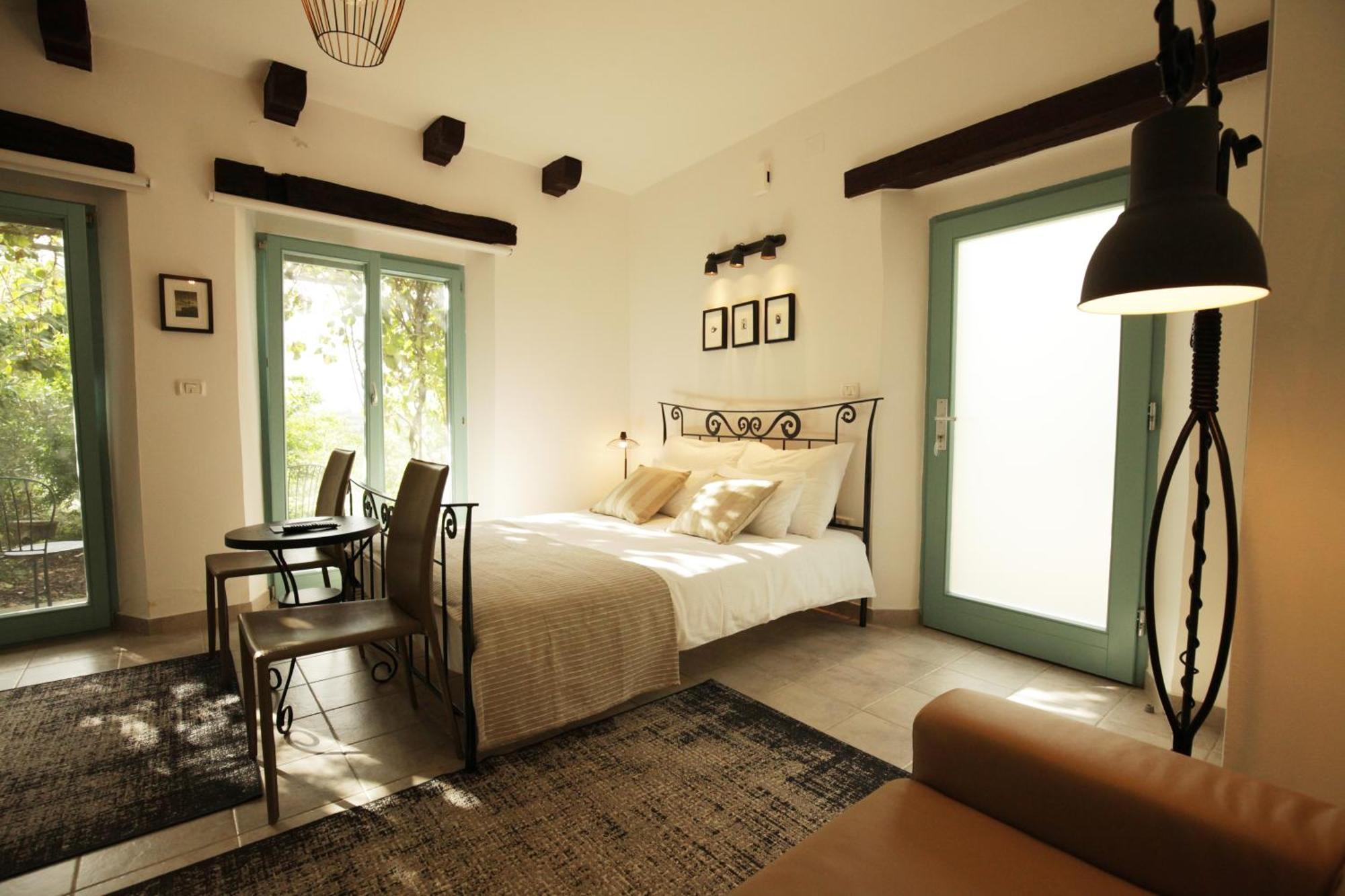 Boutique Hotel Dvor Доброво Екстериор снимка